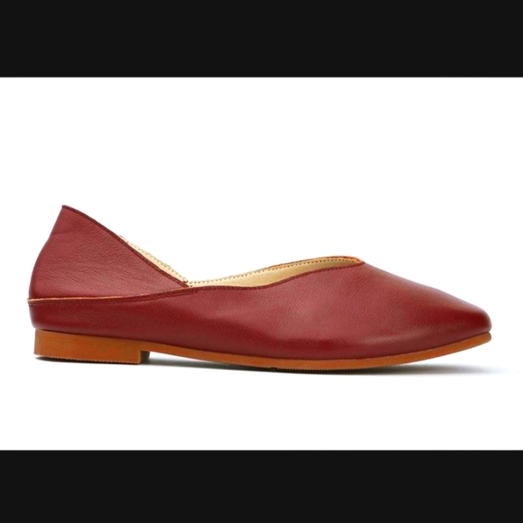 Empress Shoes Empress Comfi Flat Shoes In Wine Red Size 4 Wide